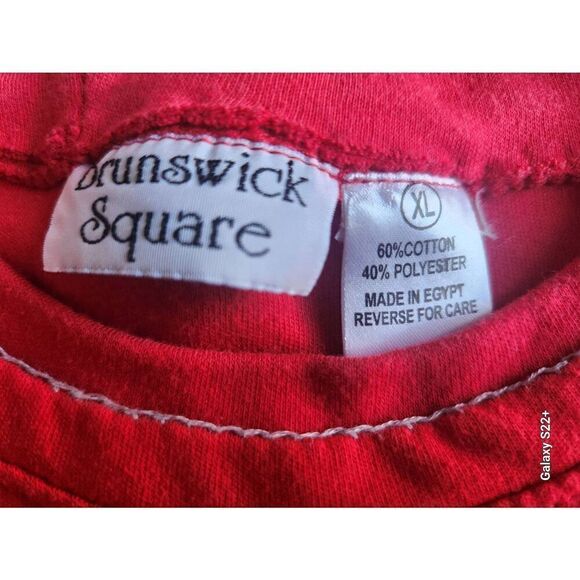 SL Brunswick Square silver starry vibrant red t-shirt - Picture 5 of 7